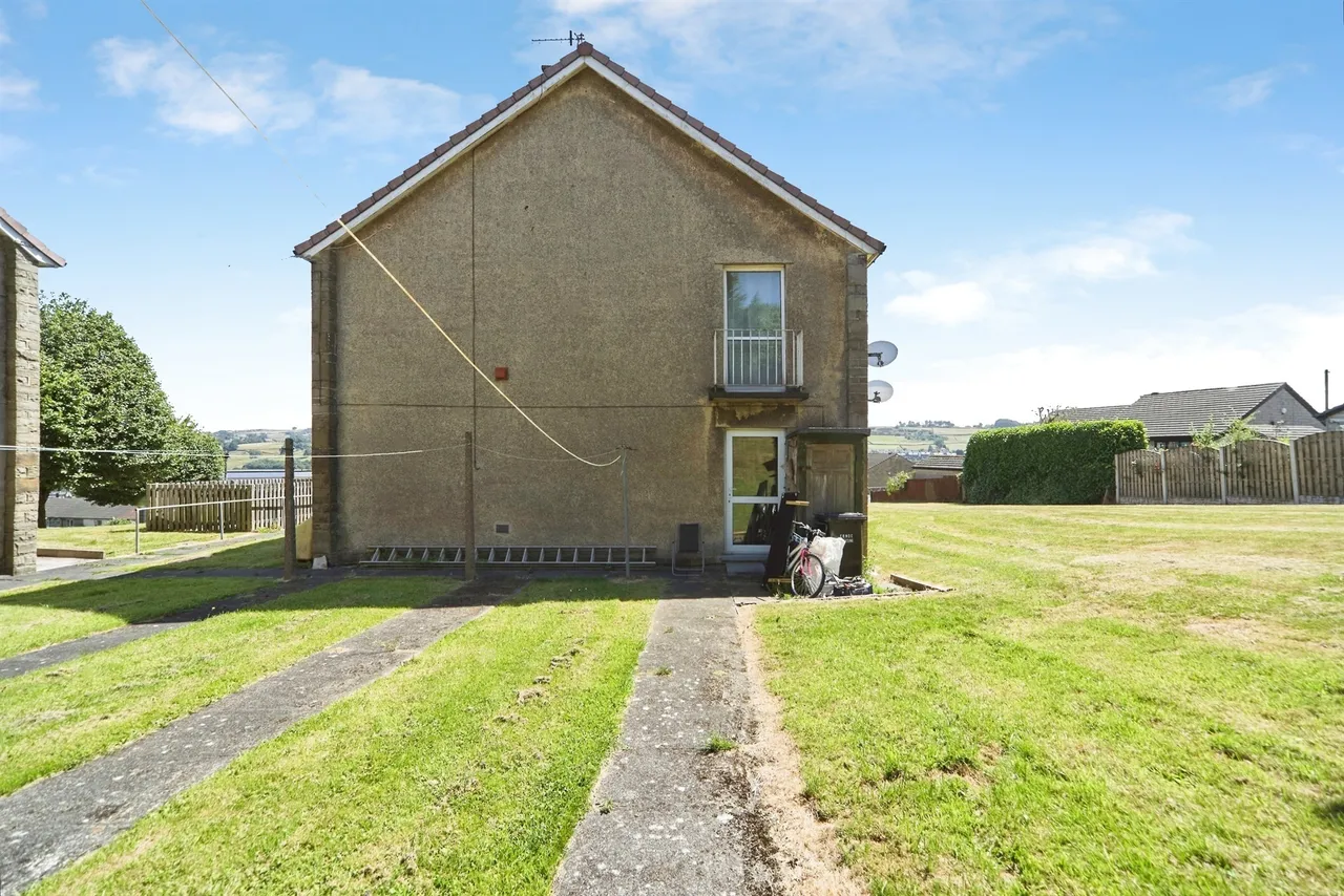 Harewood Road, Oakworth, Keighley, photo 9