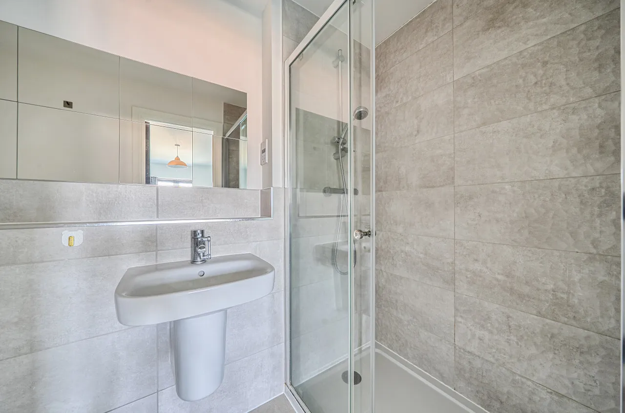 Chapman Drive, Binfield, Bracknell, Berkshire, RG42 4GD, photo 13