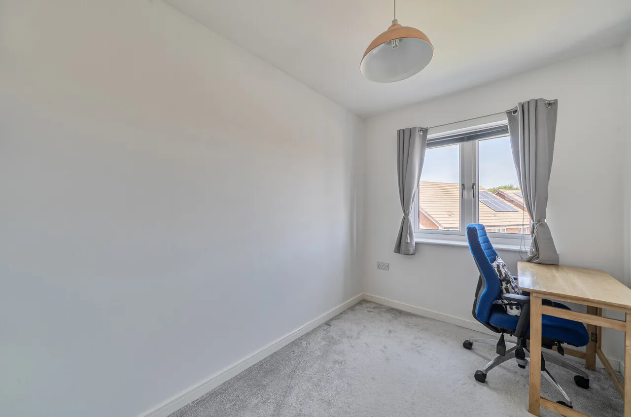 Chapman Drive, Binfield, Bracknell, Berkshire, RG42 4GD, photo 9