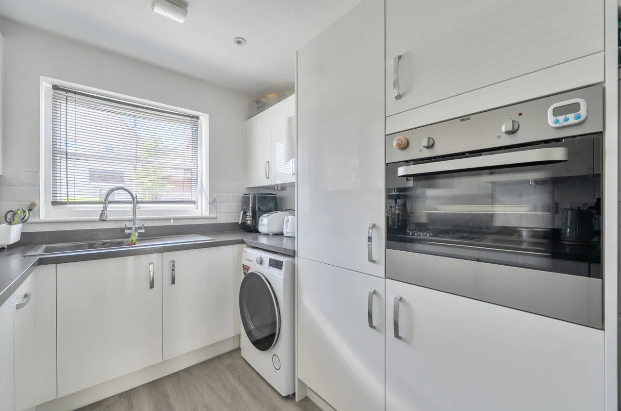 Chapman Drive, Binfield, Bracknell, Berkshire, RG42 4GD, photo 20