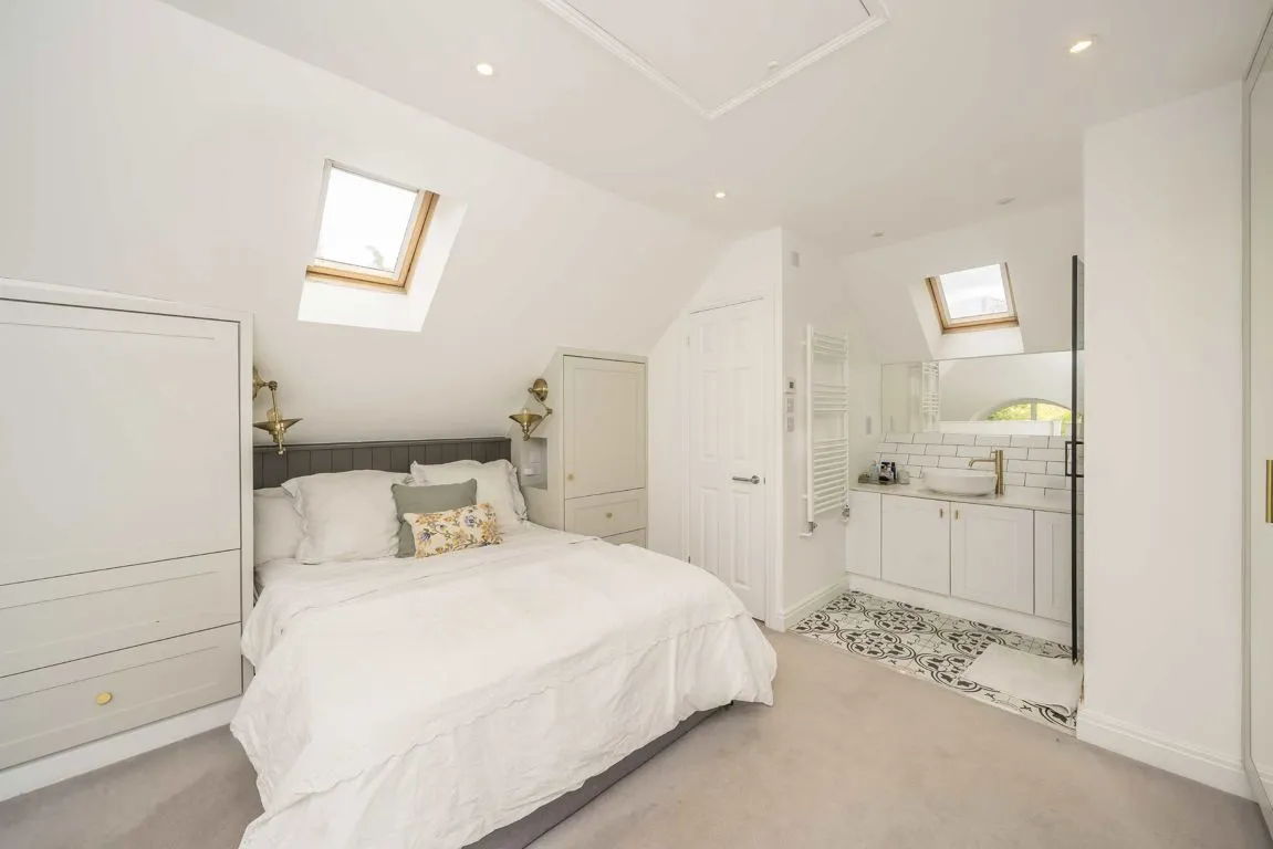 Chesterton Close, SW18, photo 7