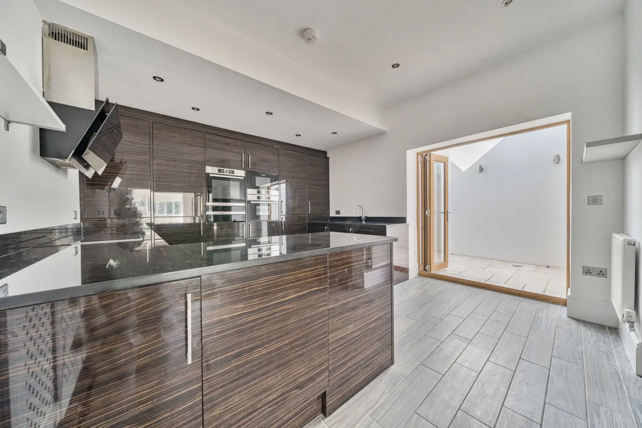 Court Road, Kent, BR6, photo 15
