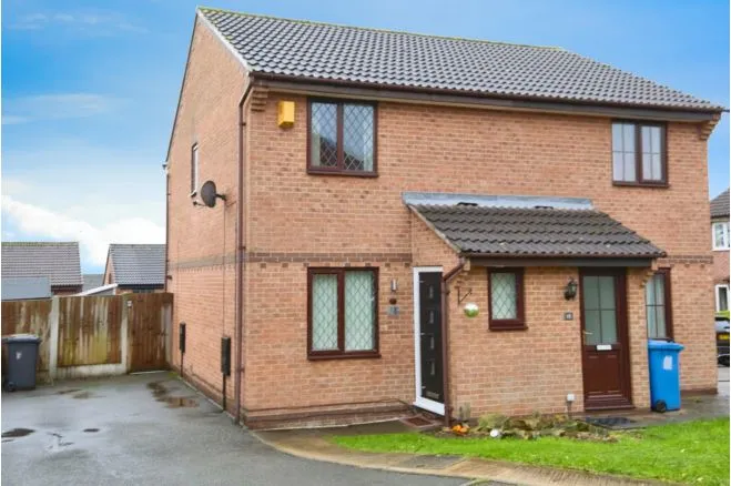 2 bed house for sale — Kibworth Close, Oakwood