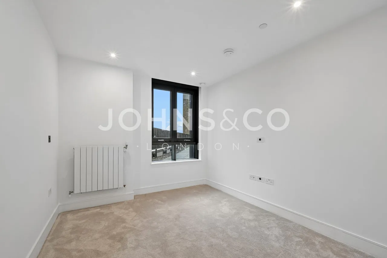 Redwood Tower, Twelve Trees Park, E15, photo 11