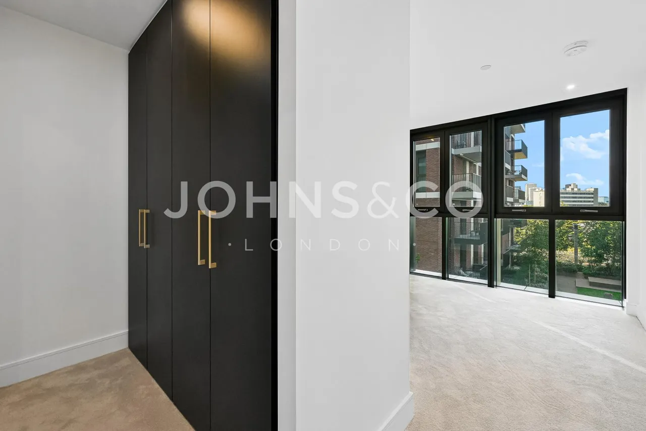 Redwood Tower, Twelve Trees Park, E15, photo 8
