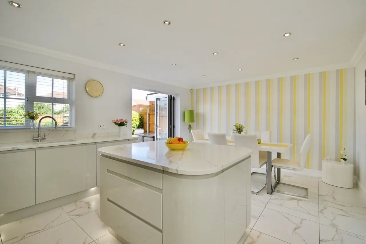 Burleigh Close, ROMFORD, Essex, RM7, photo 7