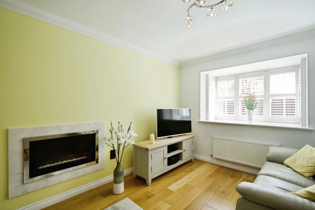 Burleigh Close, ROMFORD, Essex, RM7, photo 6