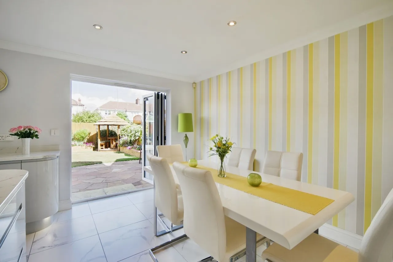 Burleigh Close, ROMFORD, Essex, RM7, photo 9