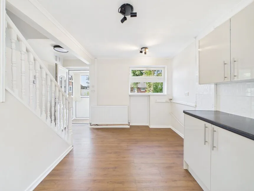 Hillside Crescent, Ashton-under-Lyne, OL6, photo 3