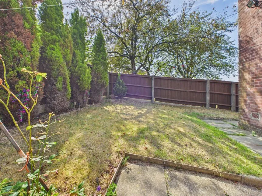Hillside Crescent, Ashton-under-Lyne, OL6, photo 16