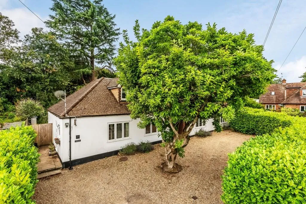 The Paddock, Westcott, RH4, photo 6