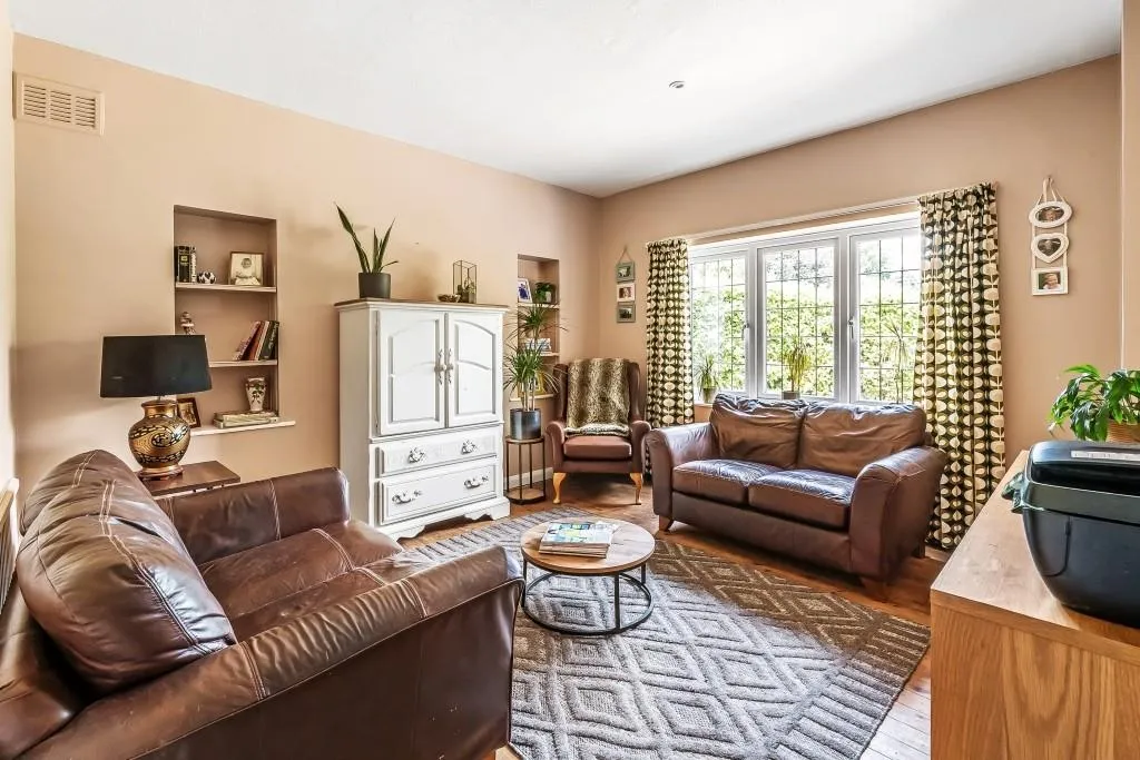 The Paddock, Westcott, RH4, photo 10