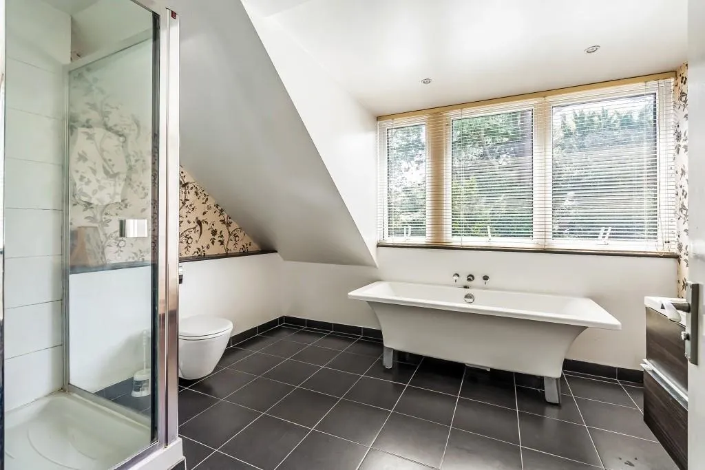 The Paddock, Westcott, RH4, photo 12
