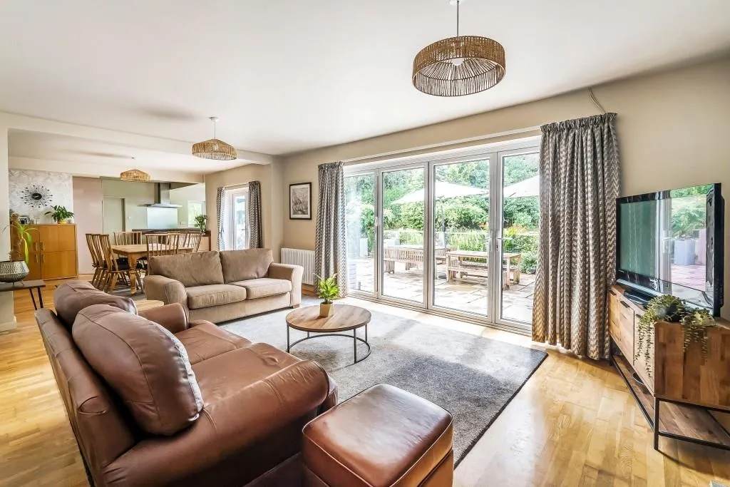 The Paddock, Westcott, RH4, photo 4