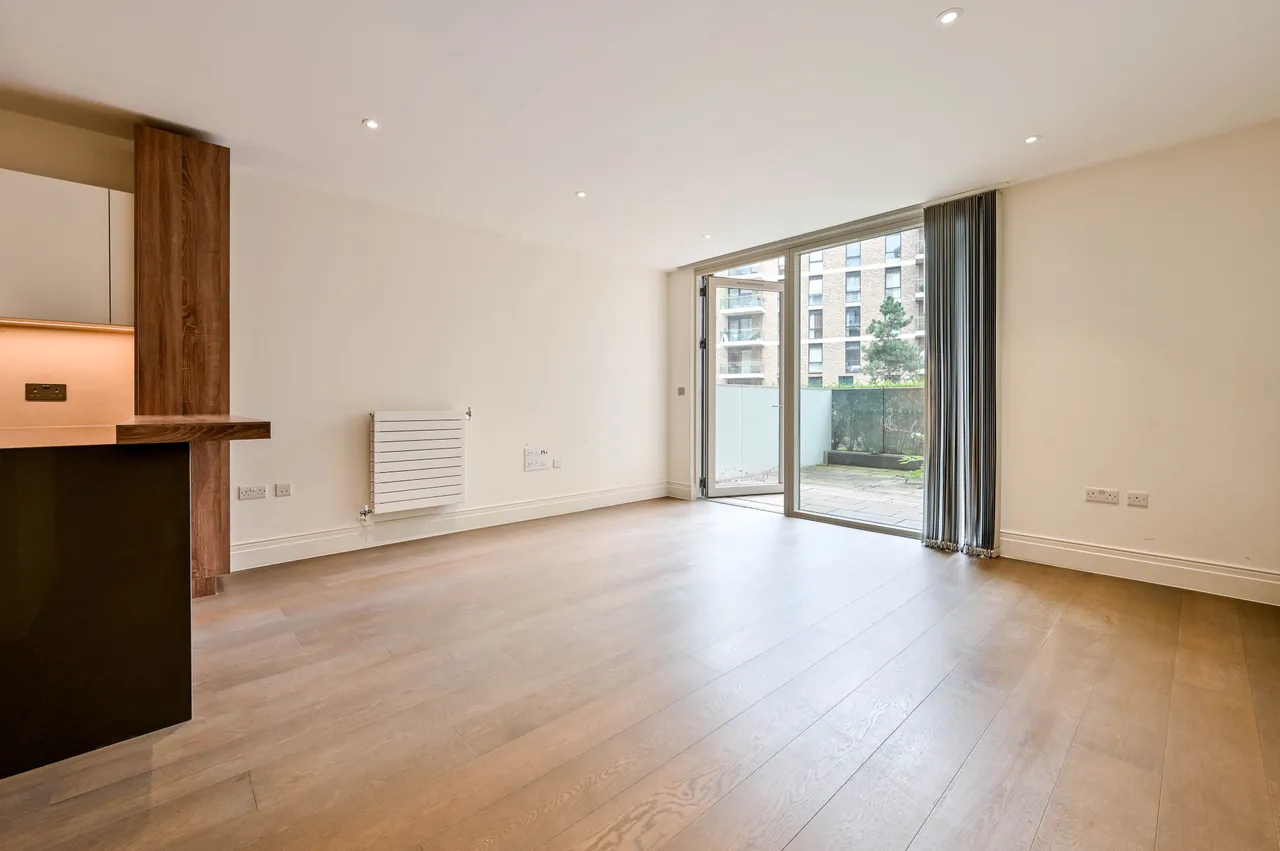 Flat 168, Hamond Court, Queenshurst Square, Kingston Upon Thames, photo 3