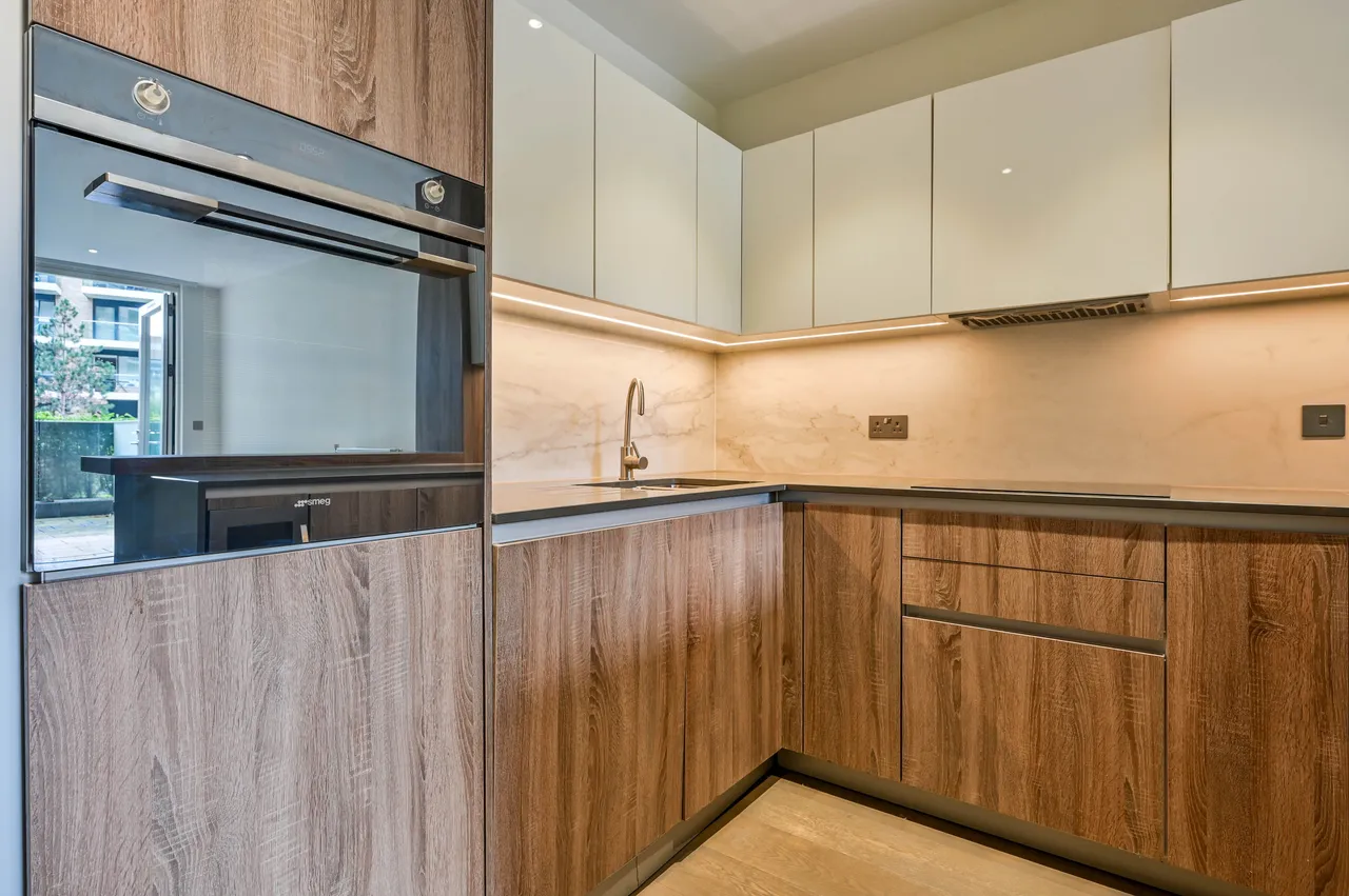 Flat 168, Hamond Court, Queenshurst Square, Kingston Upon Thames, photo 4