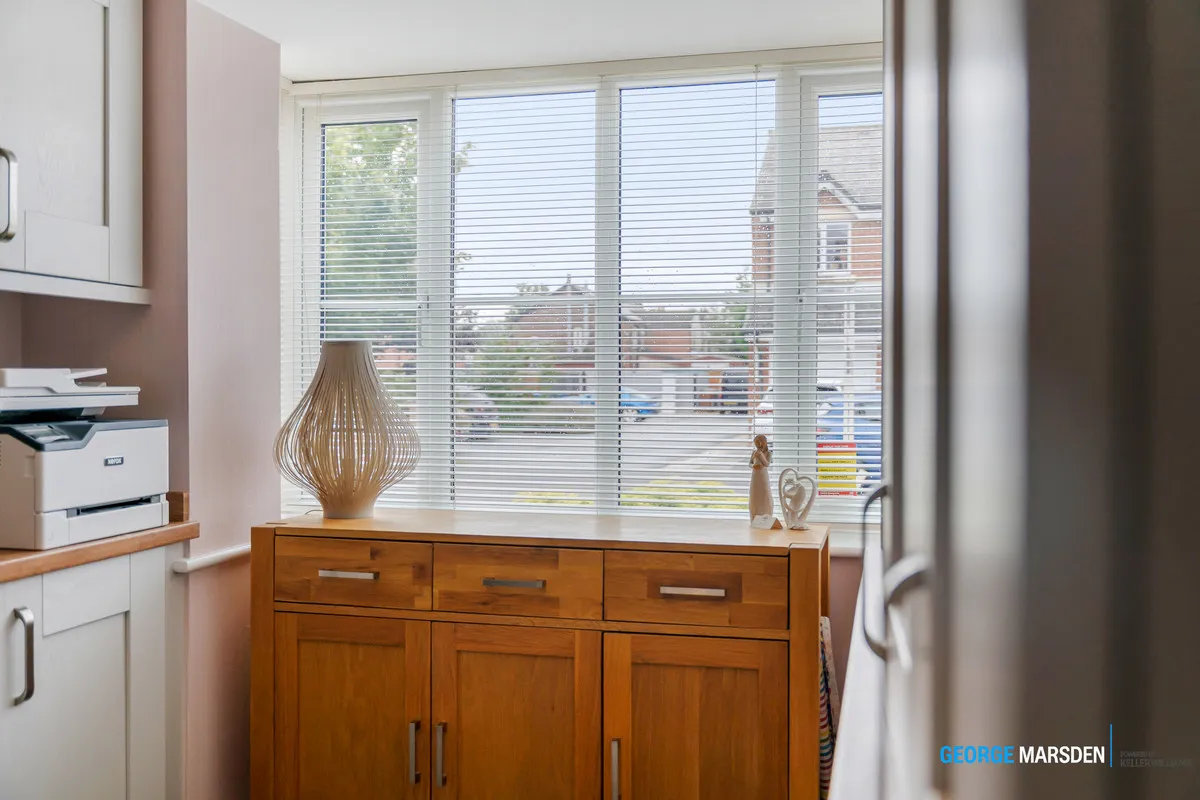 Wigan, WN3, photo 7