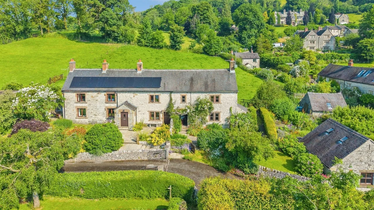 5 bed house for sale — Creamery Lane, Parwich, Ashbourne