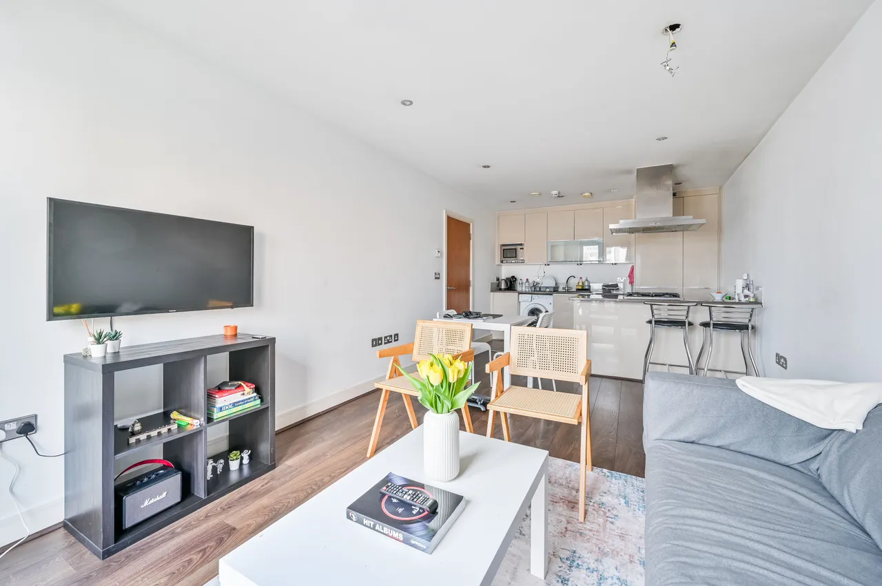 23 Jacobs Court, 19 Plumbers Row, London, photo 4