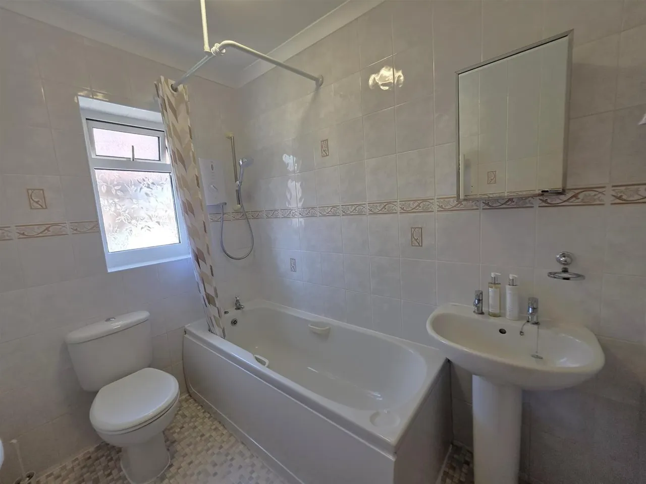 Givendale Court Givendale Road, Scarborough YO12 6LB, photo 9