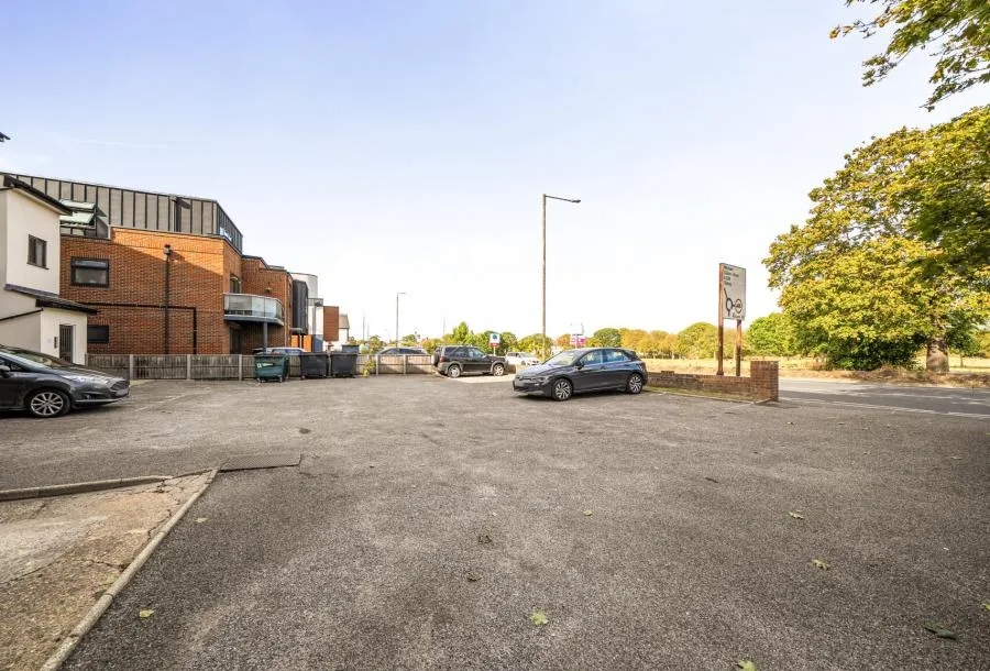 Commonside West, Mitcham, CR4, photo 10