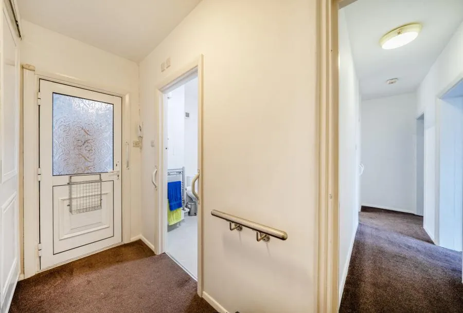 Commonside West, Mitcham, CR4, photo 12