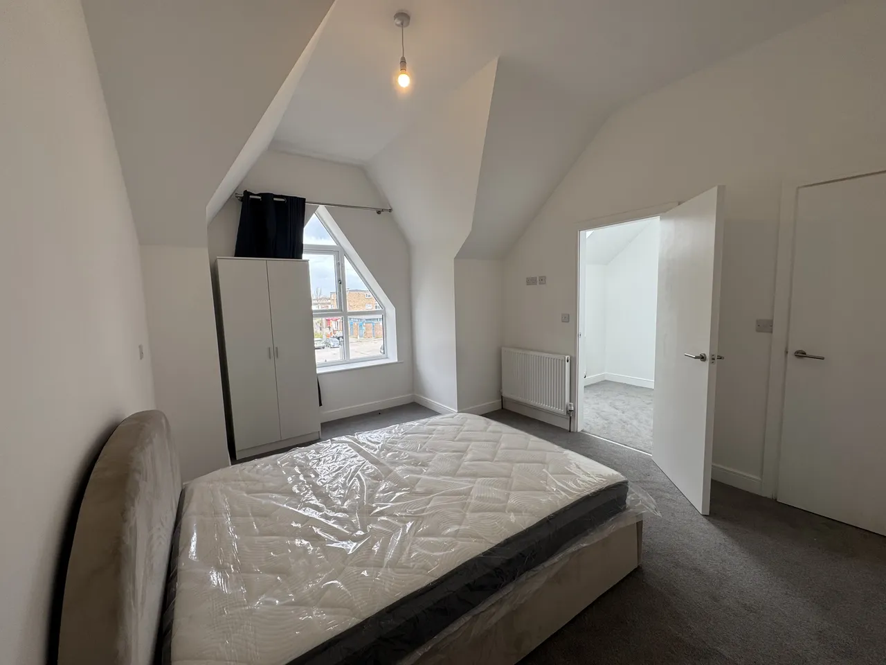Francis Avenue, Aylesbury, HP21, photo 6