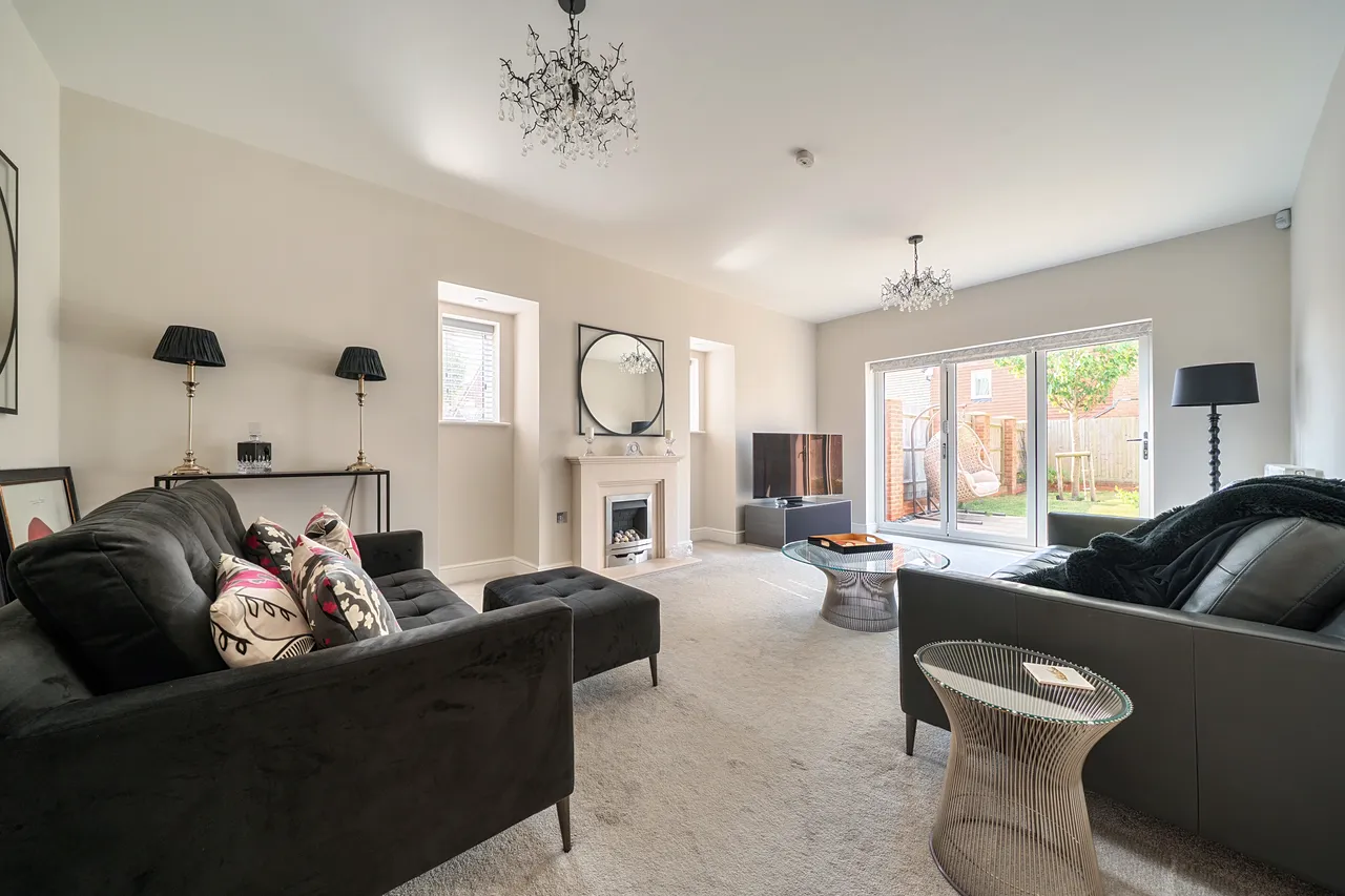 Hoadley Avenue, Burgess Hill, RH15, photo 4