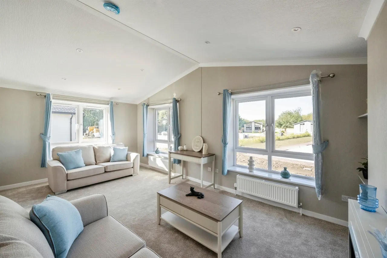 Sandtoft Road, Belton, Doncaster, photo 5