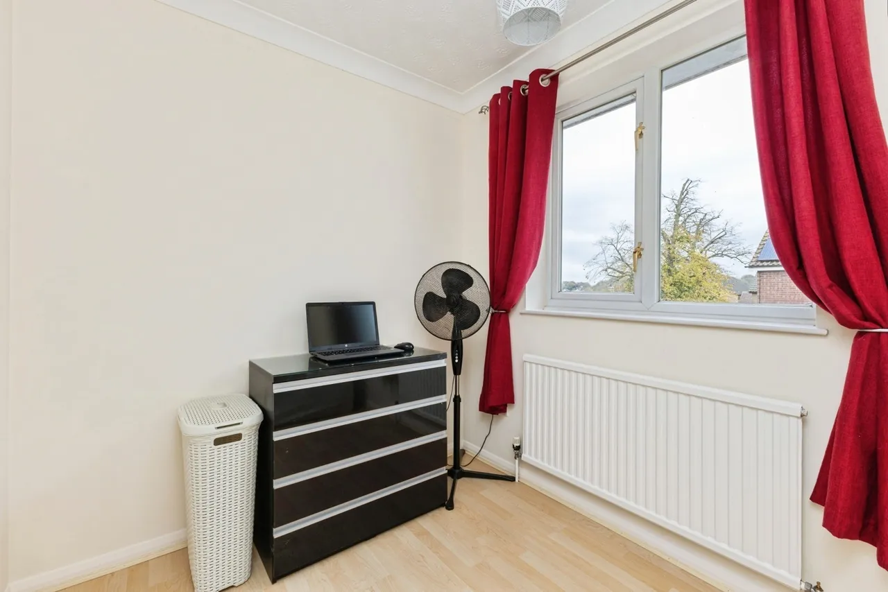 Queens Court, Attleborough, Norfolk, NR17, photo 12