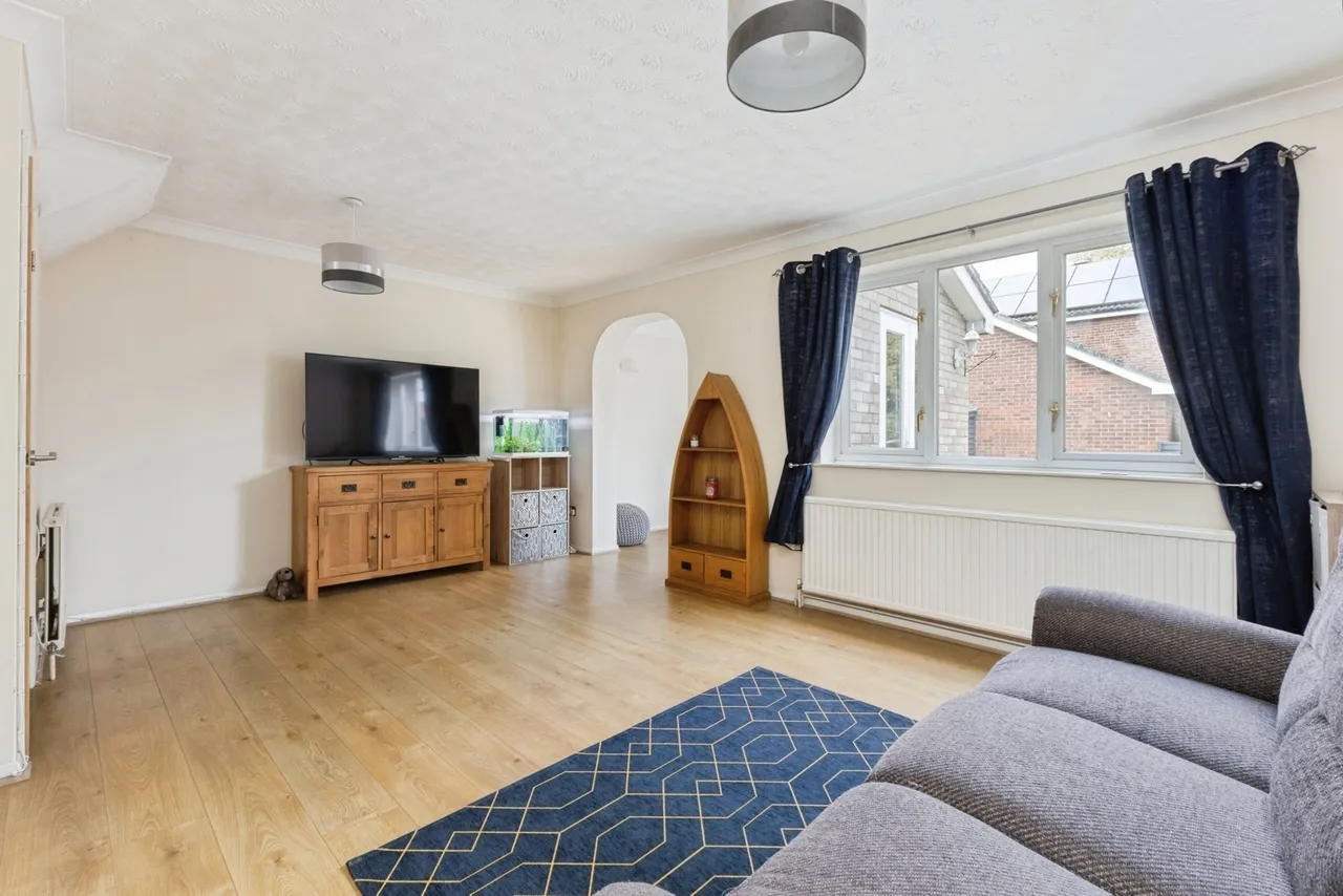Queens Court, Attleborough, Norfolk, NR17, photo 9
