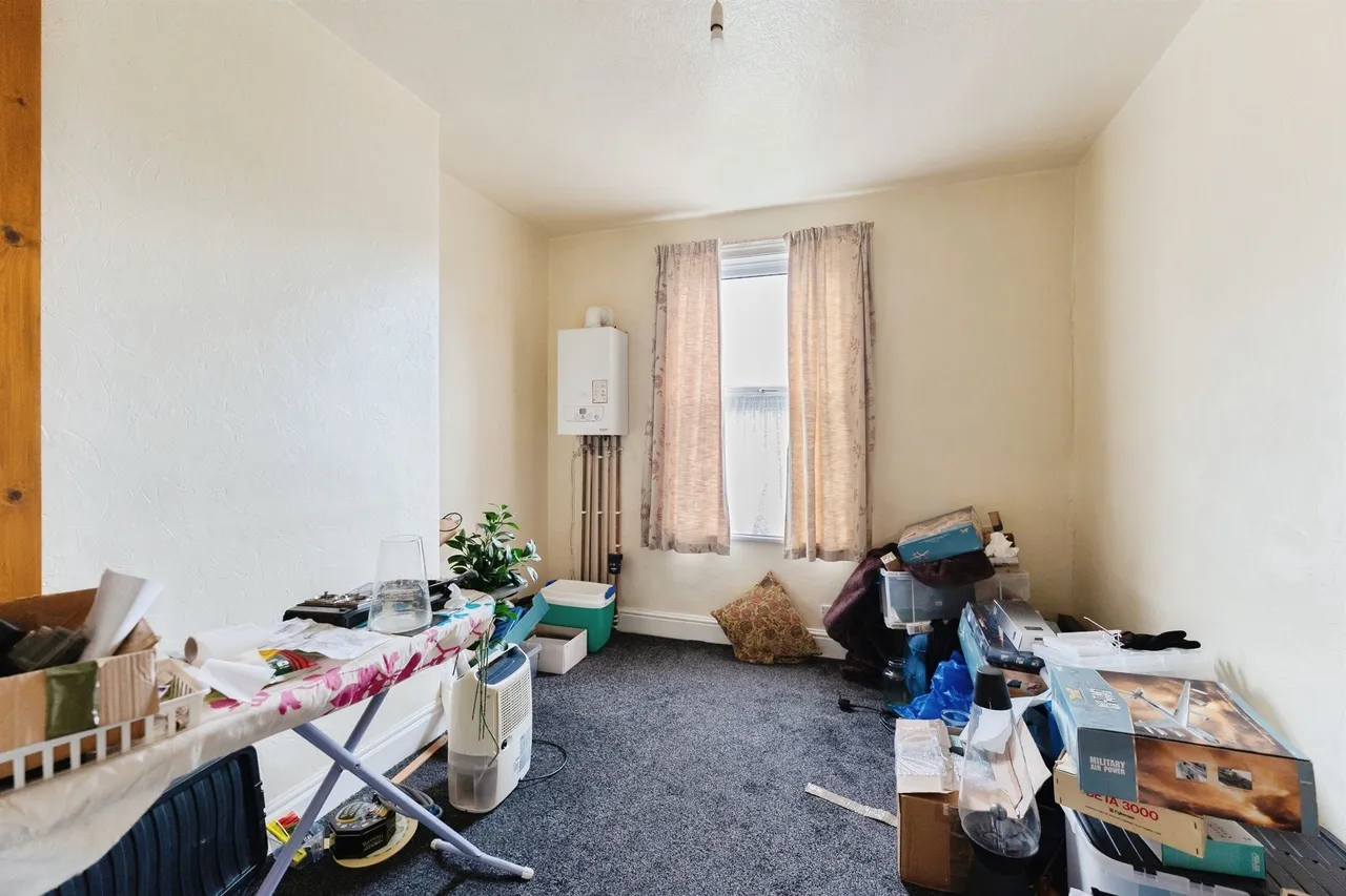 Waring Avenue, Tranmere, CH42, photo 14