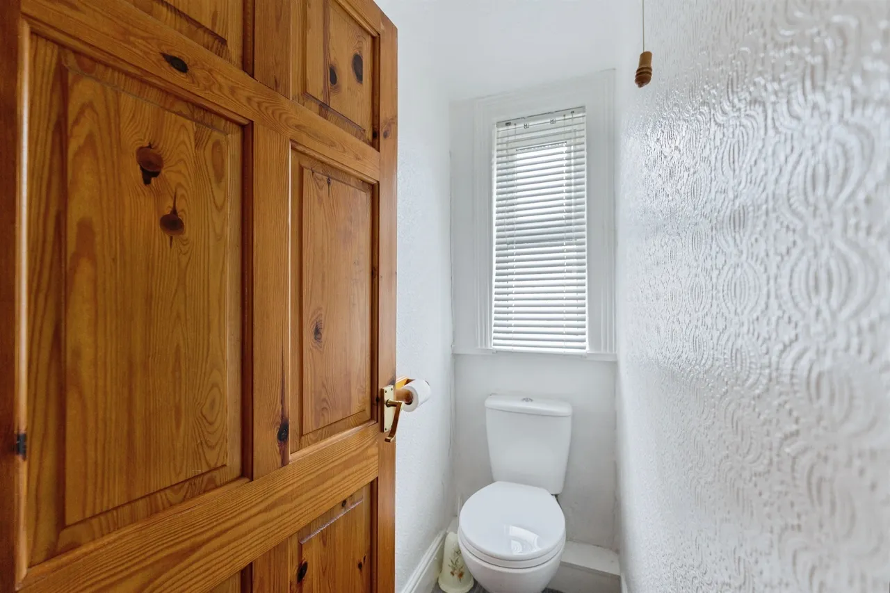 Waring Avenue, Tranmere, CH42, photo 18