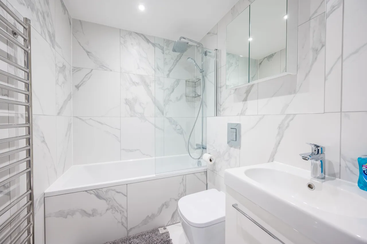 Flat 28, 18-20 Creechurch Lane, London, photo 6