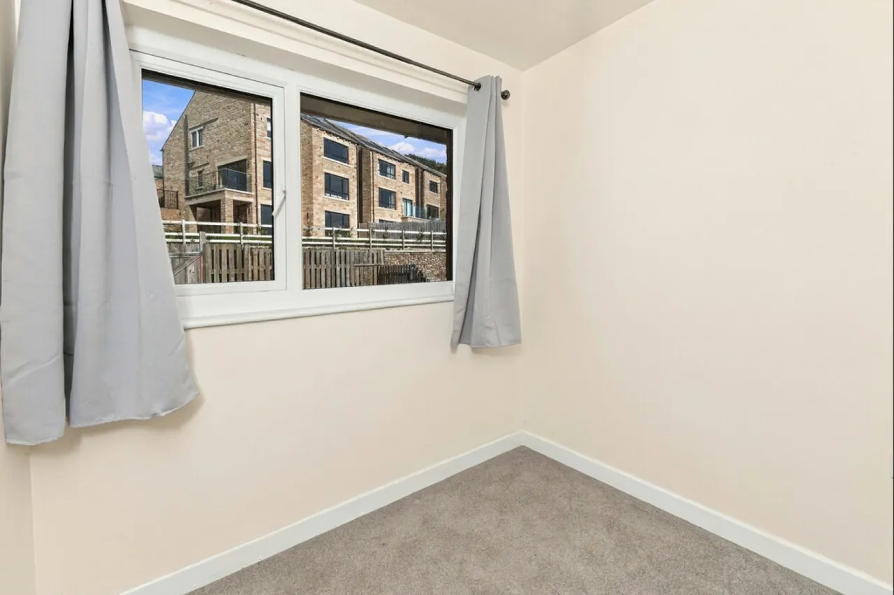 Greenfield Road, Holmfirth, HD9, photo 7