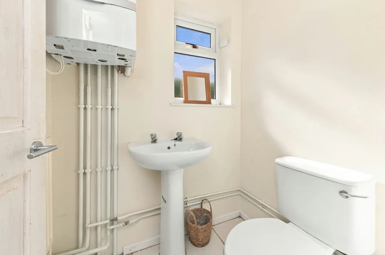 Greenfield Road, Holmfirth, HD9, photo 17