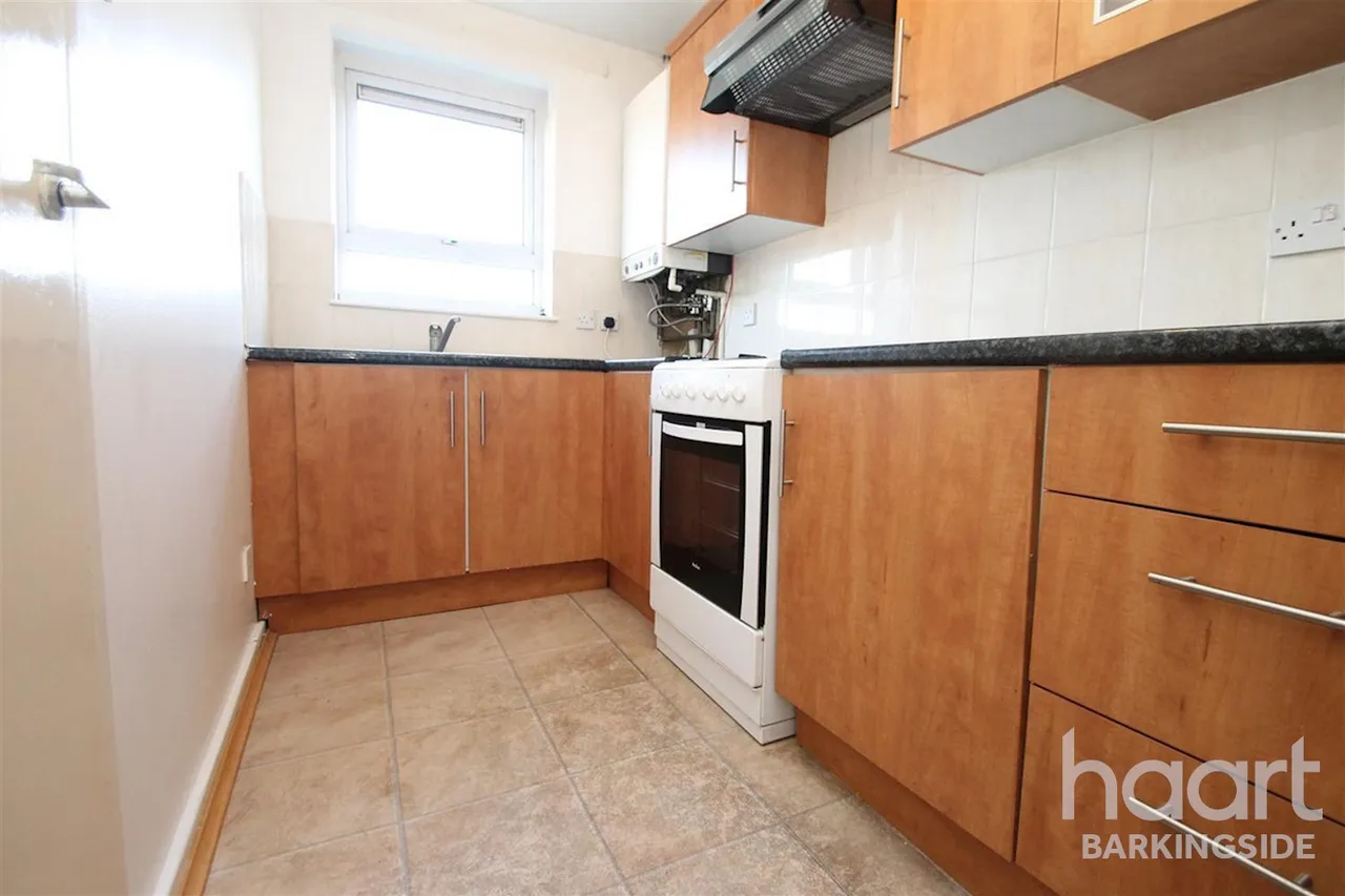 Jefferson Close, Gants Hill -, IG2, photo 7