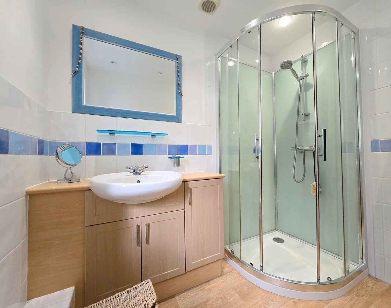 Victoria Terrace, Milton Combe, PL20, photo 12