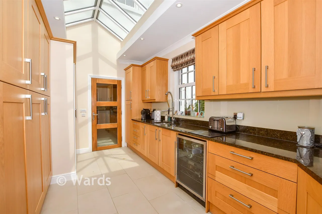 Hollandbury Park, Kings Hill, ME19, photo 11