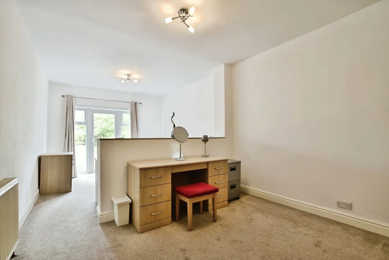 Marland Avenue, Cheadle Hulme, Cheshire, SK8, photo 13