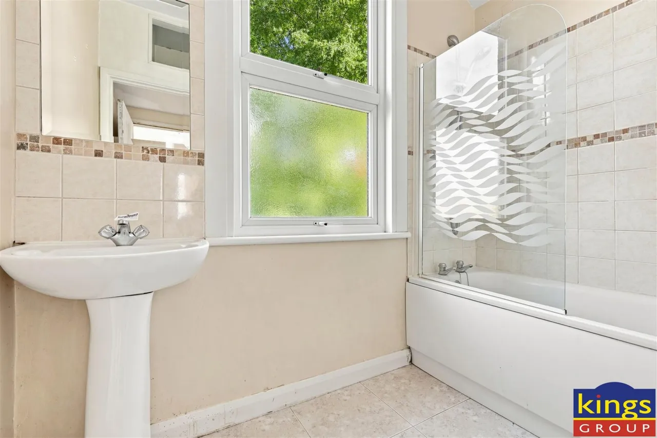 Hatherley Road, London, photo 11