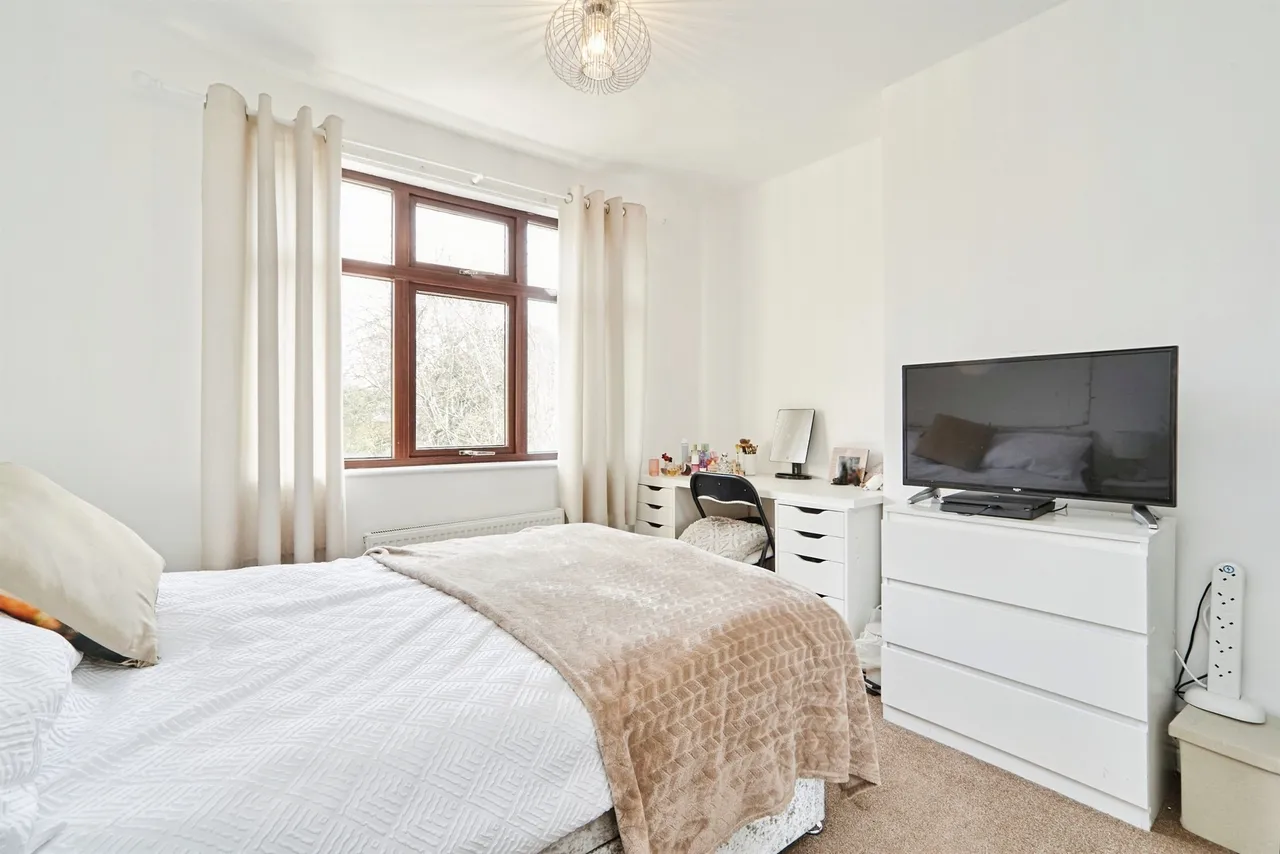 Stonebridge Lane, Leeds, photo 11