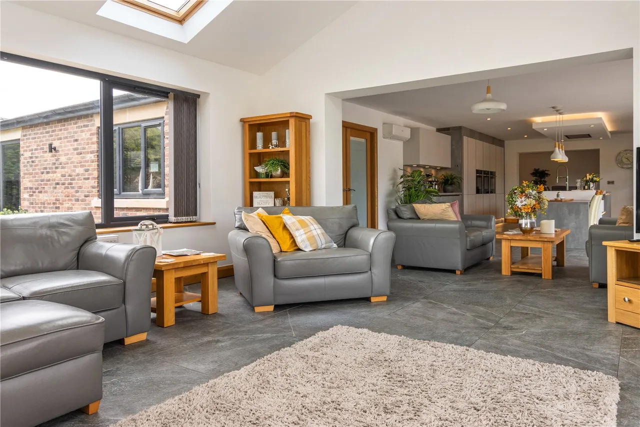 Akeferry Road, Haxey, photo 11