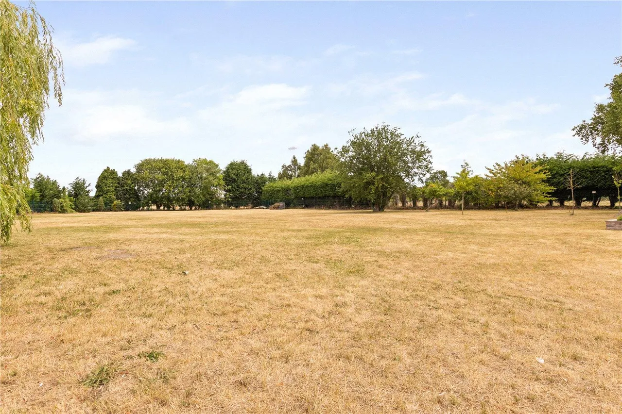 Akeferry Road, Haxey, photo 35