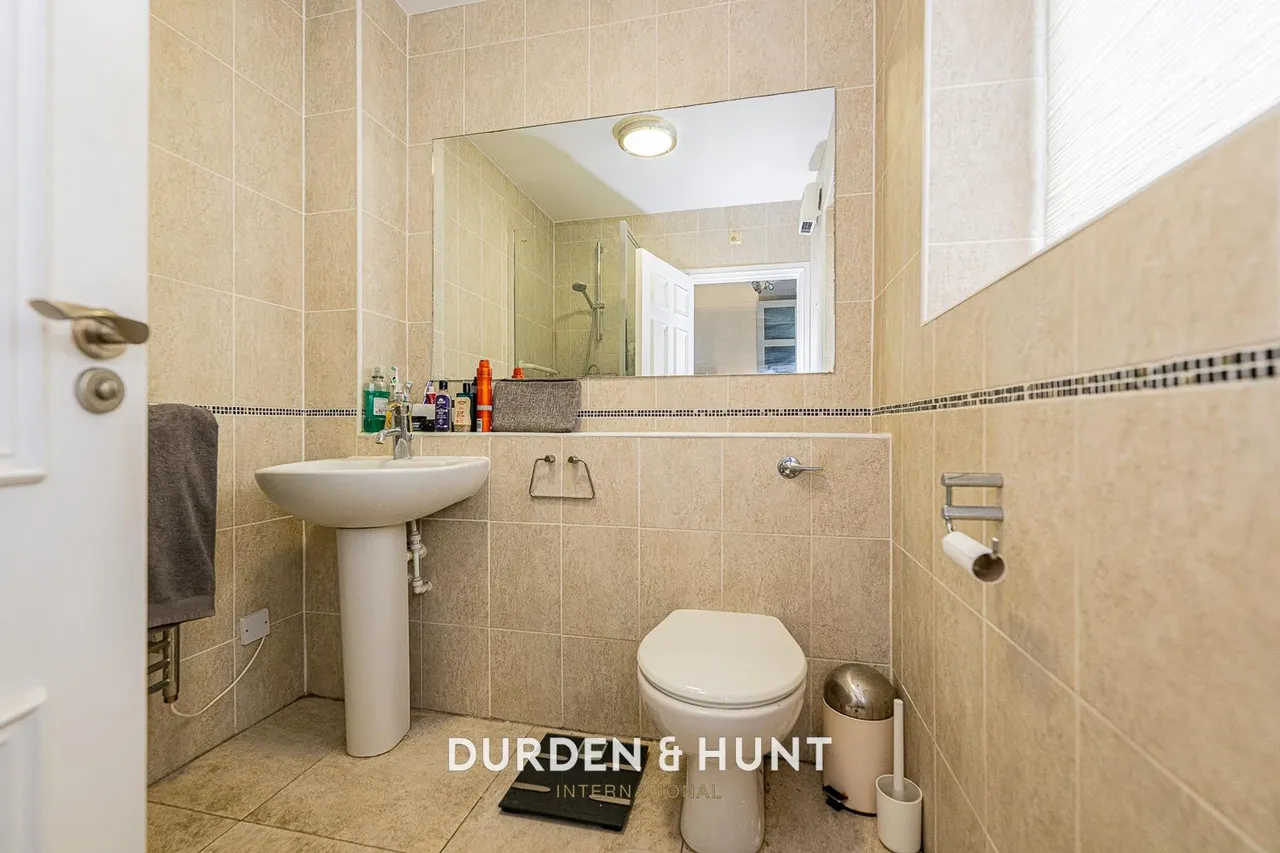 Epping New Road, Buckhurst Hill, IG9, photo 11
