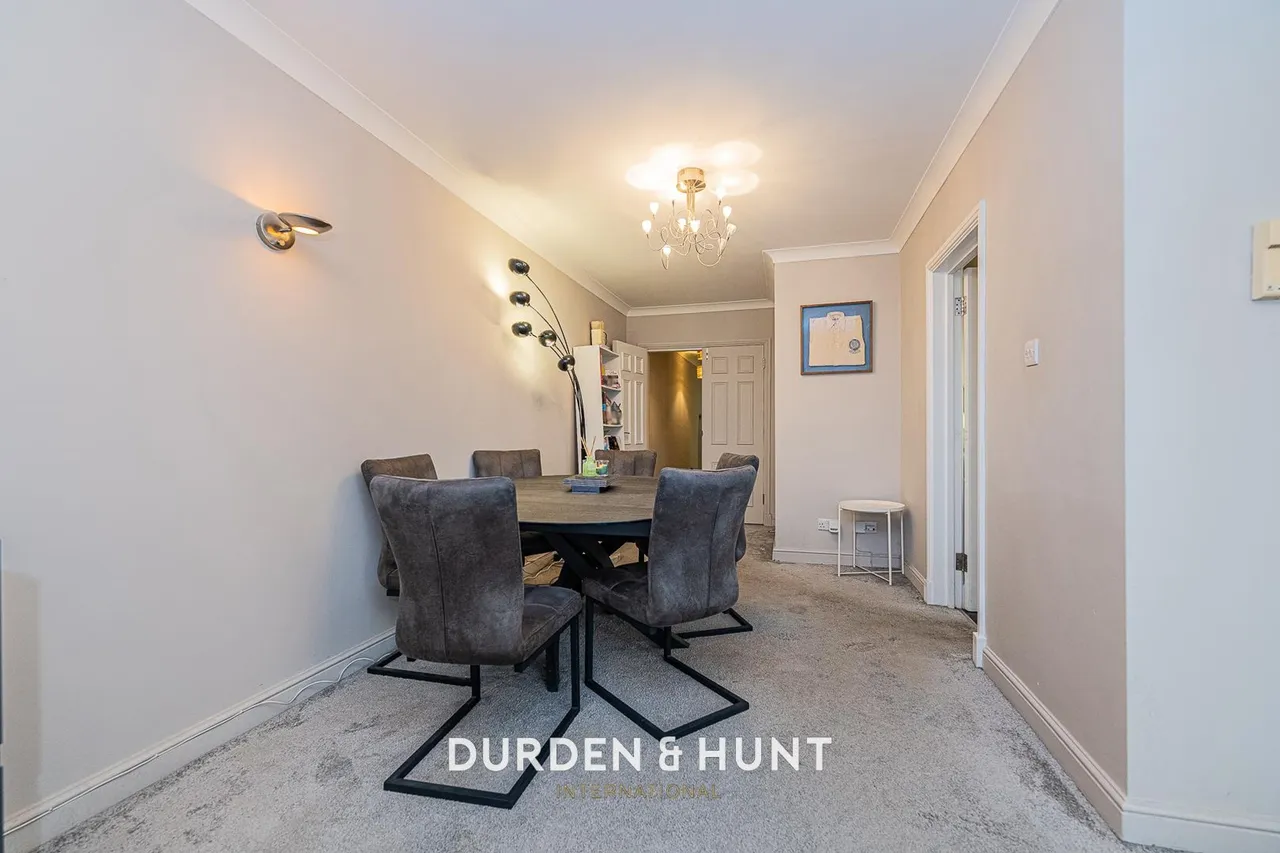 Epping New Road, Buckhurst Hill, IG9, photo 5