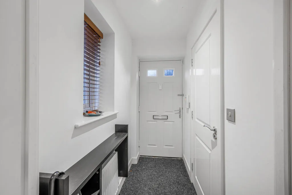 Claybank Street, Heywood OL10 4TJ, photo 2