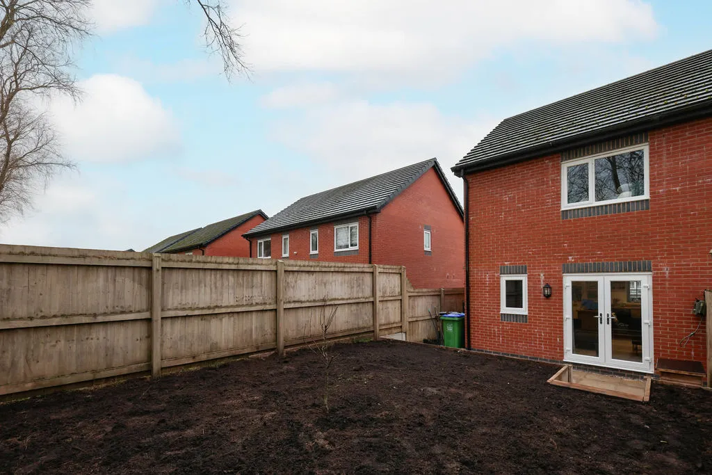 Claybank Street, Heywood OL10 4TJ, photo 15