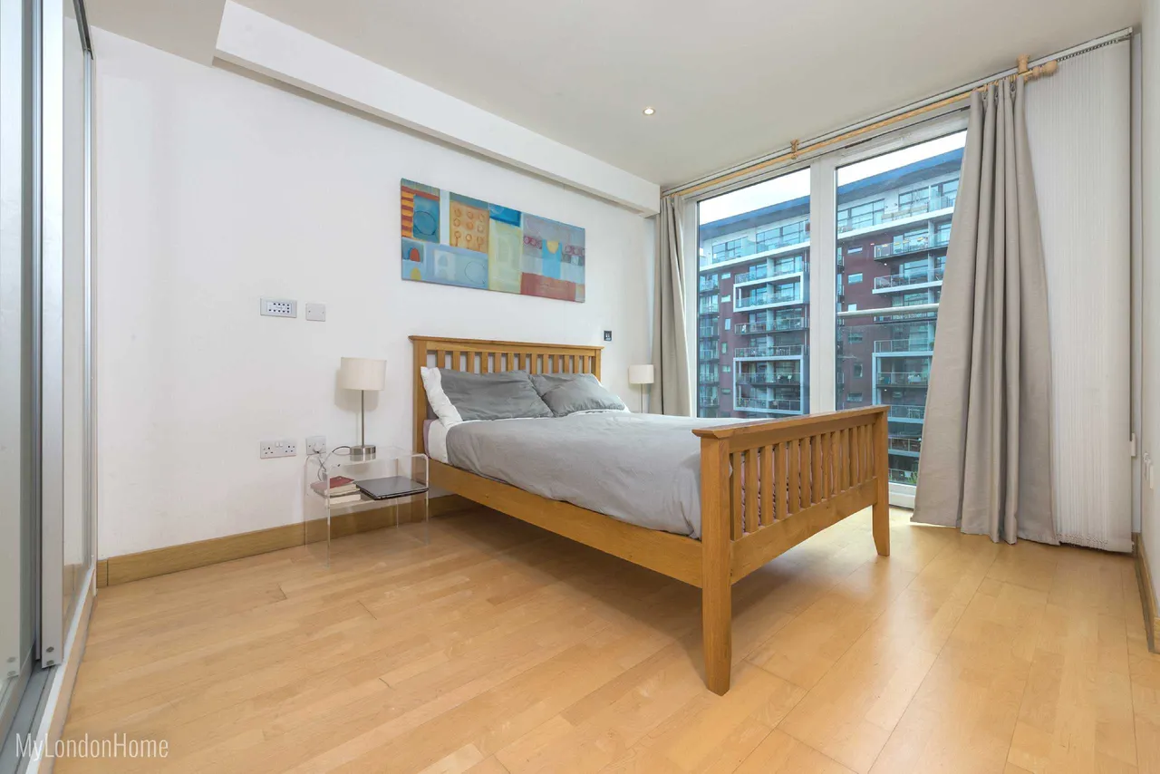Queenstown Road, London, SW11, photo 4