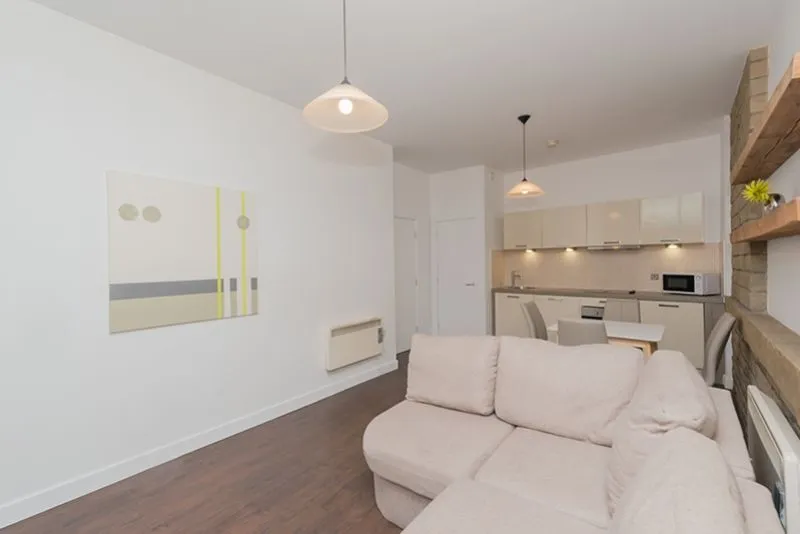 Upper Blakeridge Lane, Batley, WF17, photo 5